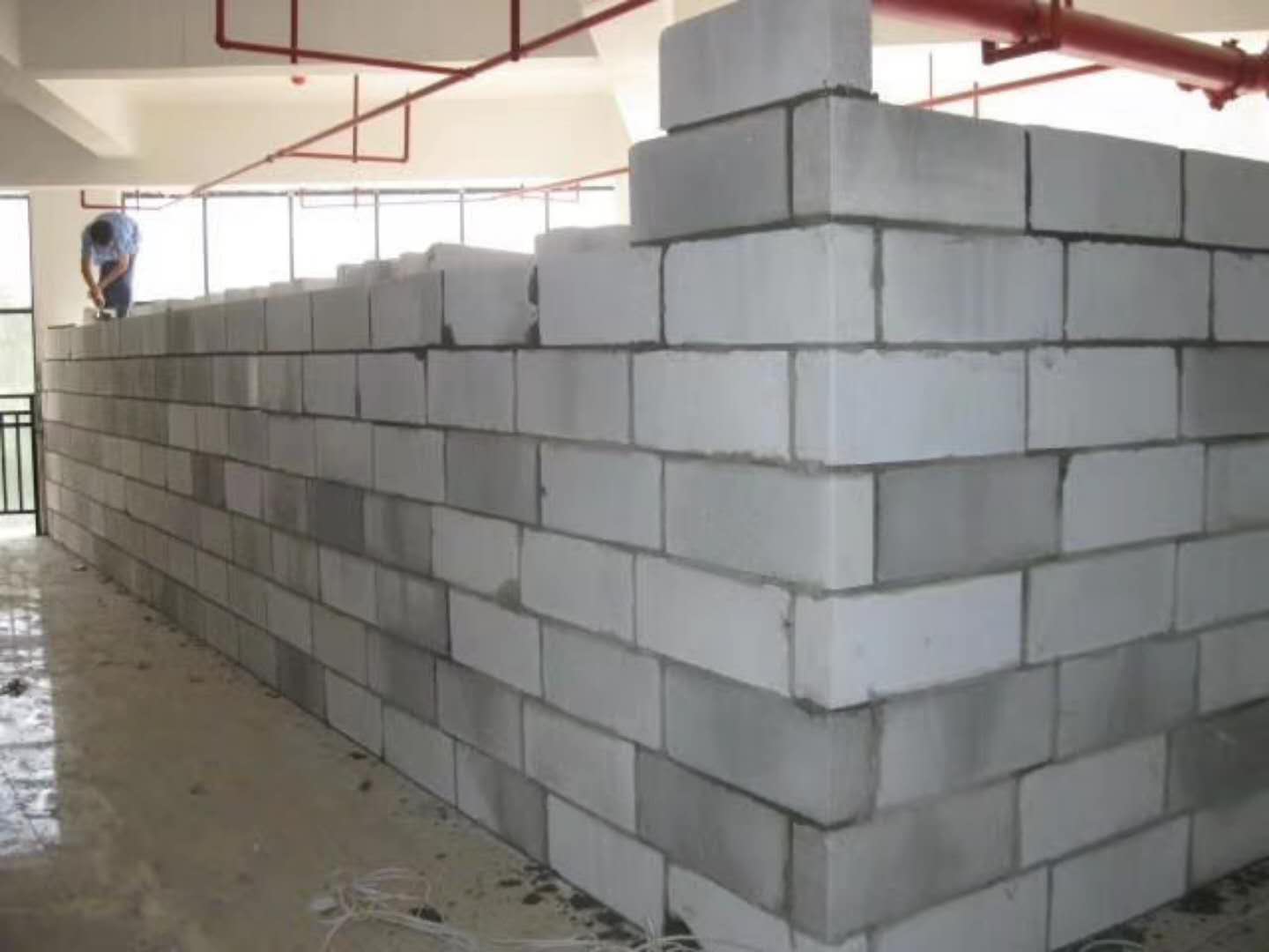 海兴蒸压加气混凝土砌块承重墙静力和抗震性能的研究